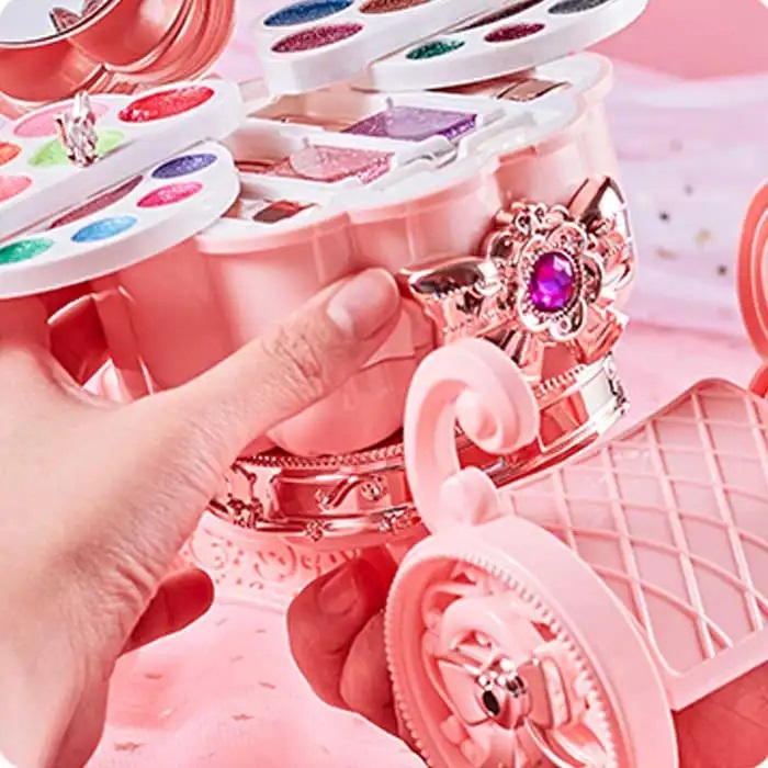 trusa de machiaj pentru copii